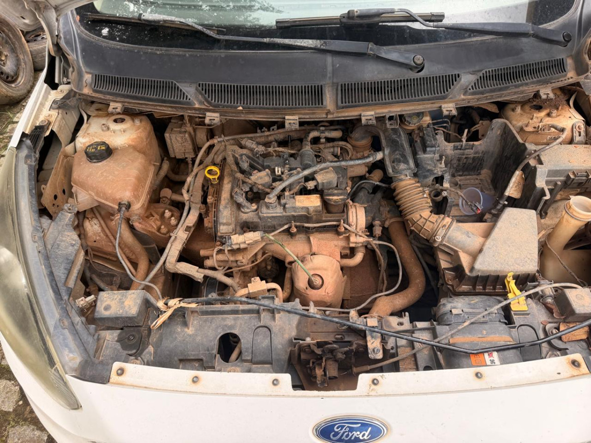 FORD KA S 1.0HA B, ANO/MOD. 2018/2018, FLRX, COR BRANCA — foto 4