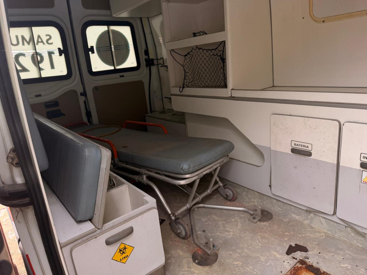 RENAULT MASTER AMB1, ANO/MOD 2010/2010, COR BRANCA, DIESEL — foto 3