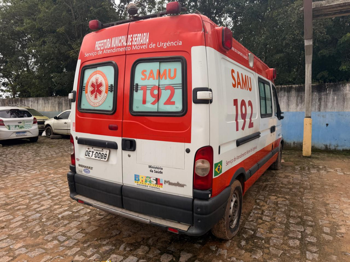 RENAULT MASTER AMB1, ANO/MOD 2010/2010, COR BRANCA, DIESEL — foto 2