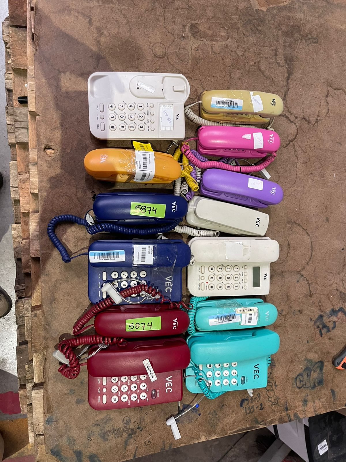 13 Telefones