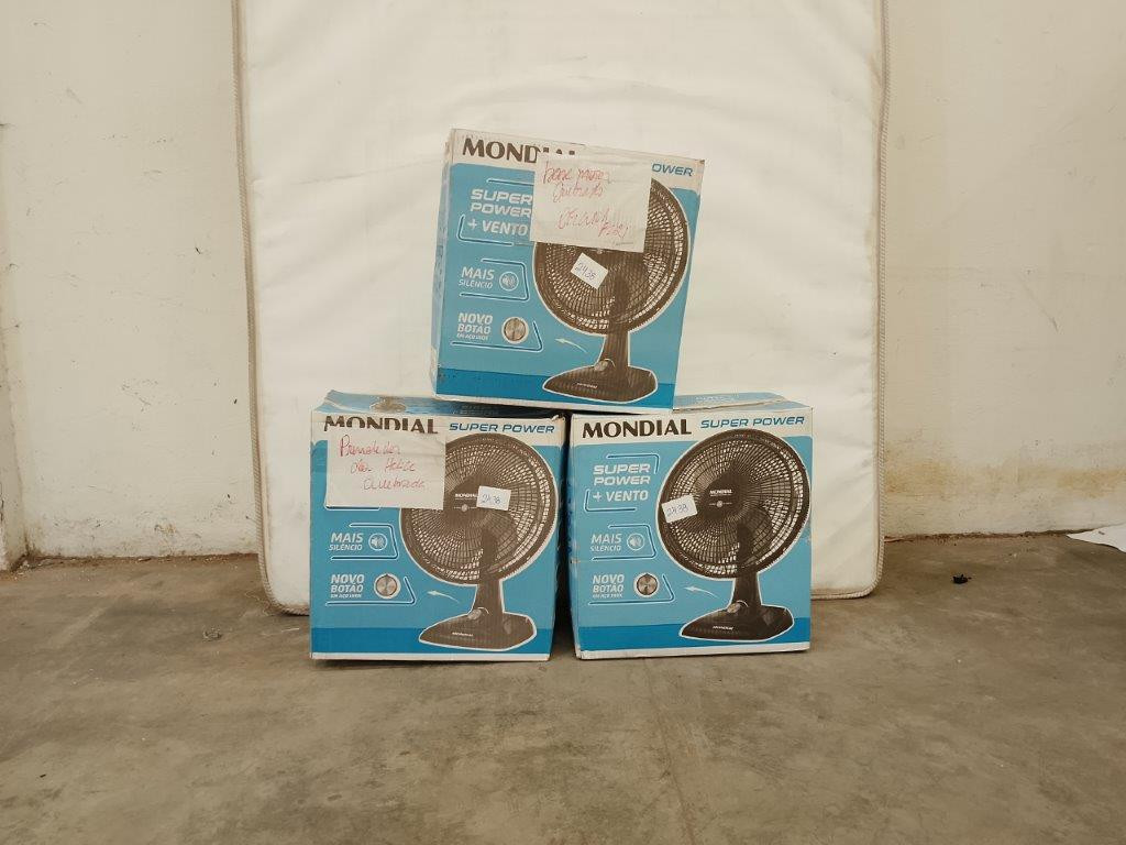 03 Ventiladores de Mesa Mondial
