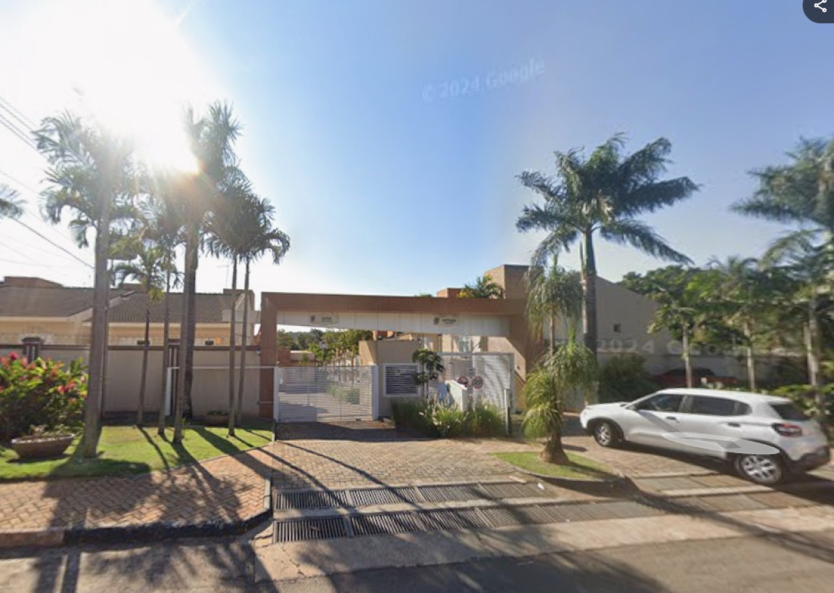 Sobrado N° 47 no Residencial Ilha de Alegranza em Goiânia