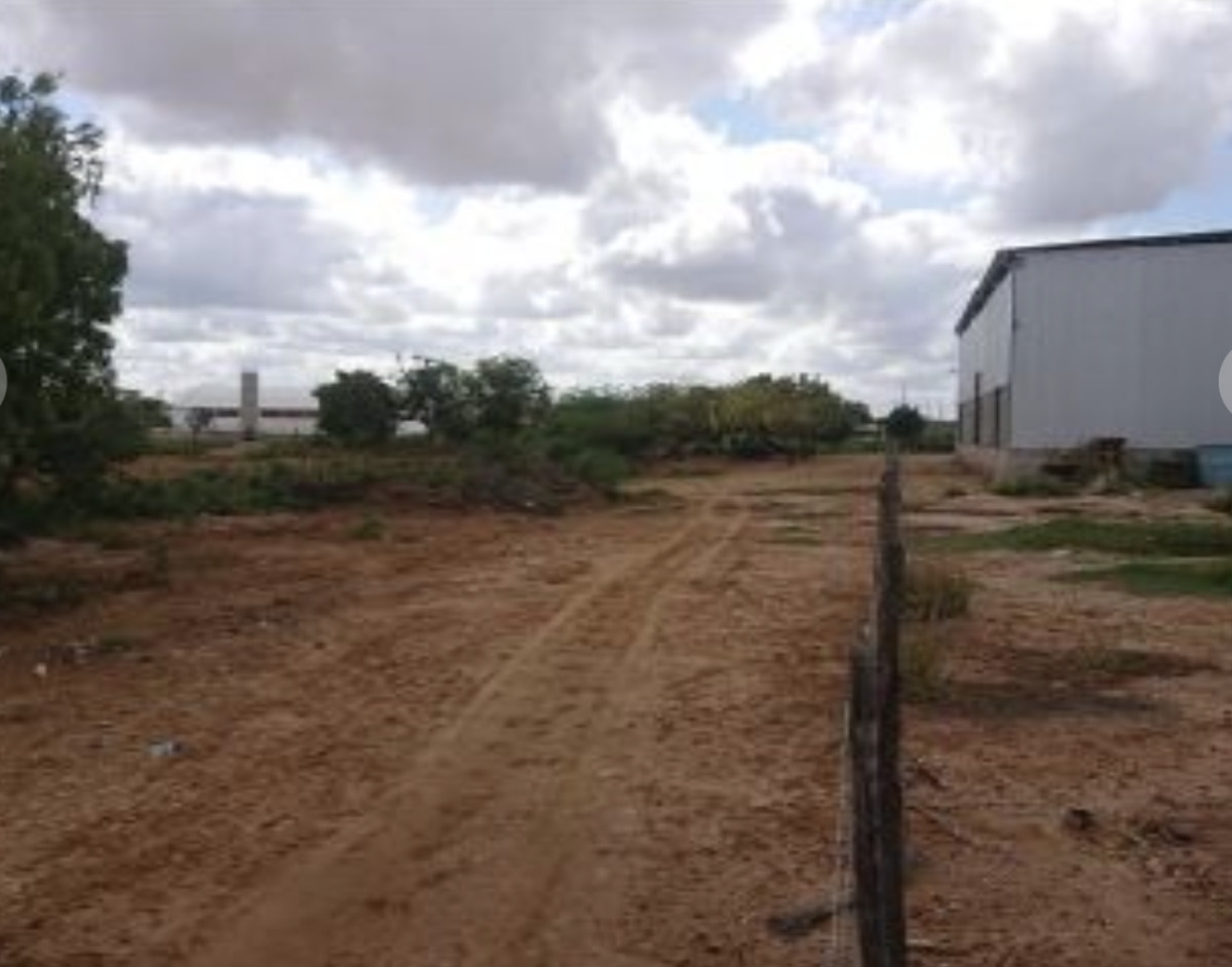 Terreno remembrado dos lotes no 09, 10, 11, 12 e 27 do LOTEAMENTO PARQUE DAS ACÁCIAS — foto 5