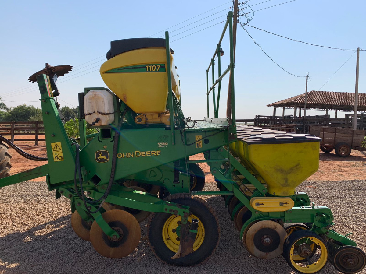 Plantadeira 1107 JOHN DEERE