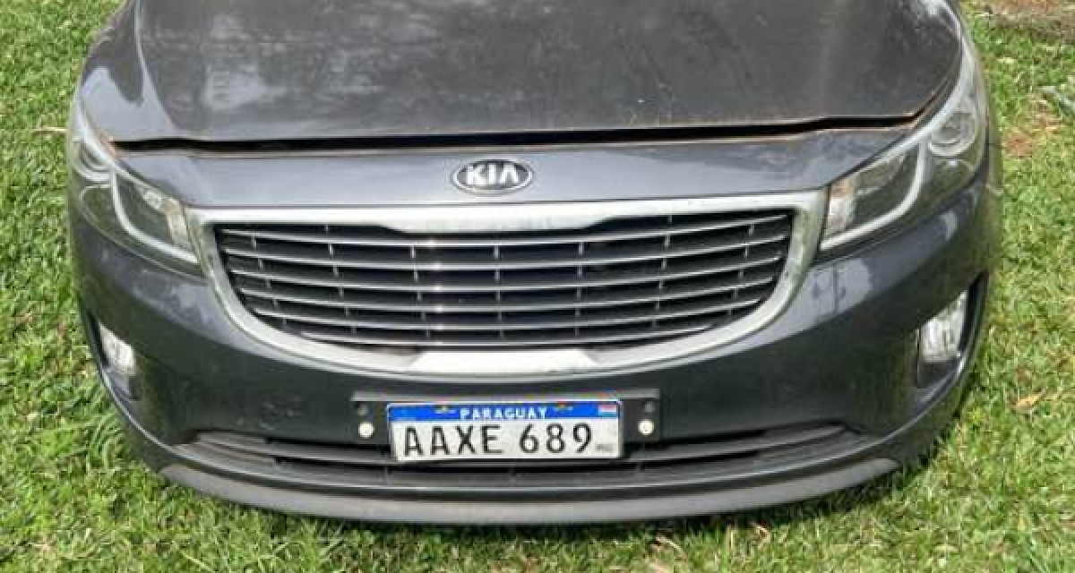 KIA / Modelo: CARNIVAL / Placa: AAXE689/PY
