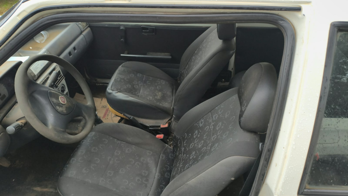 FIAT/UNO MILLE ECONOMY | 2011/2012 | ALCOOL/GASOLINA | BRANCA — foto 4