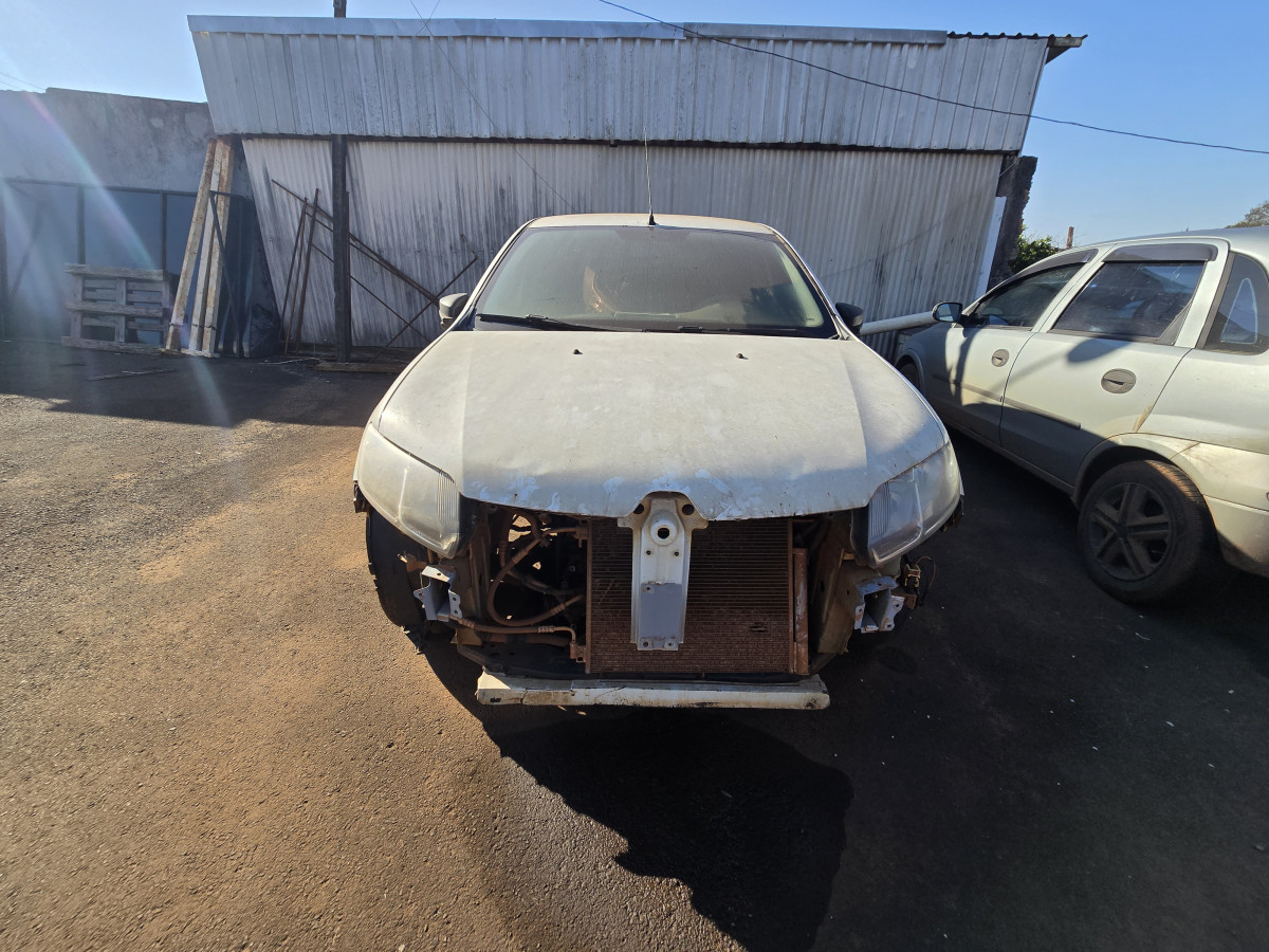 RENAULT/SANDERO AUTH 10 | 2018/2018 | ALCOOL/GASOLINA | BRANCA | BCD-3052 — foto 1