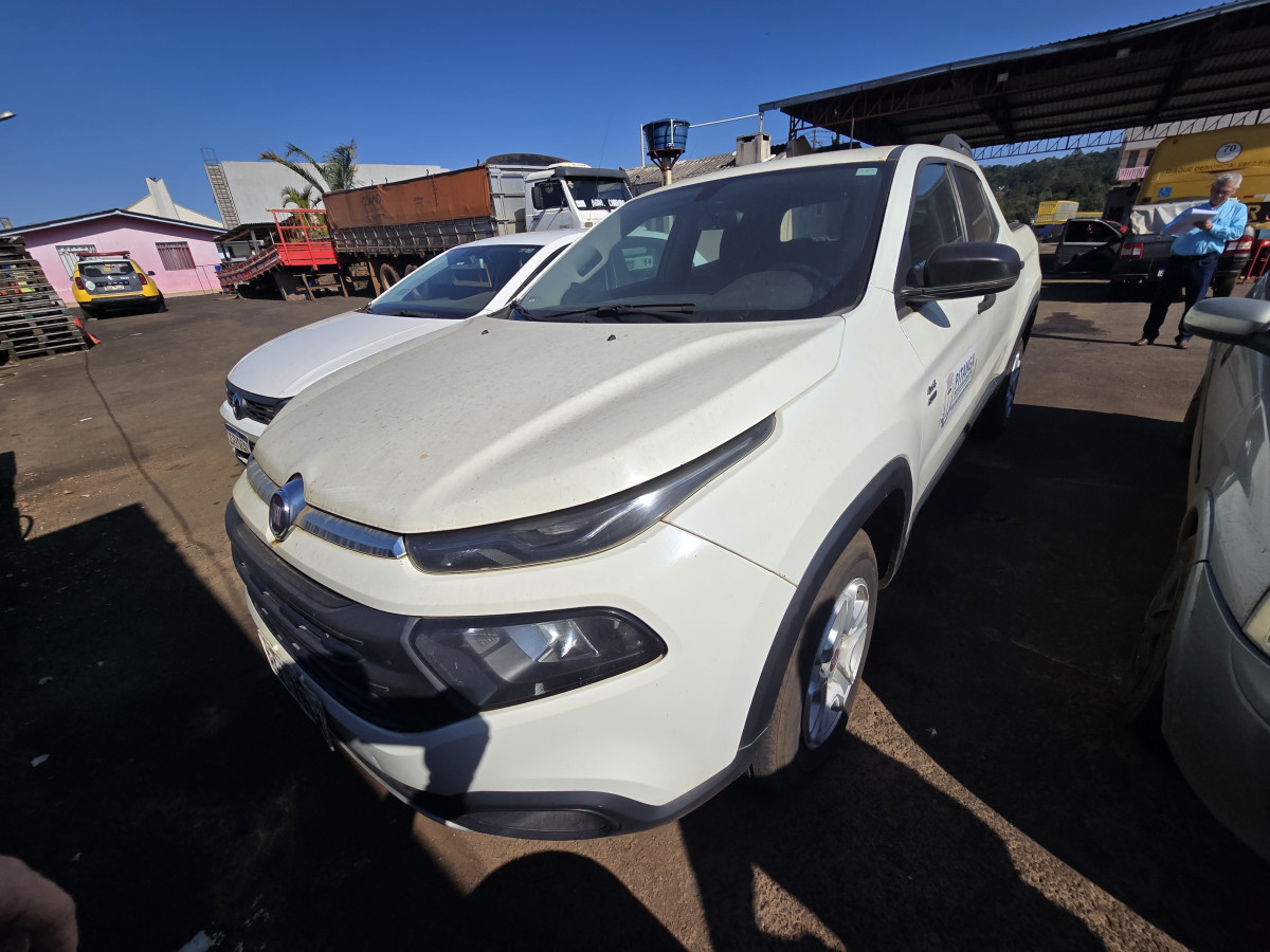 FIAT/TORO FREEDOM MT D4 | 2017/2018 | DIESEL | BRANCA | BBL-7784 — foto 2