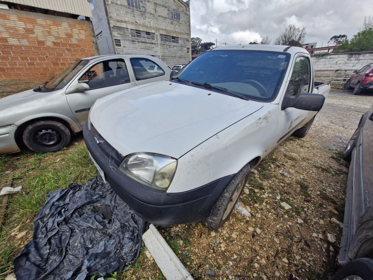 FORD/COURIER L 1.6 FLEX | 2009/2009 | ALCOOL/GASOLINA — foto 2