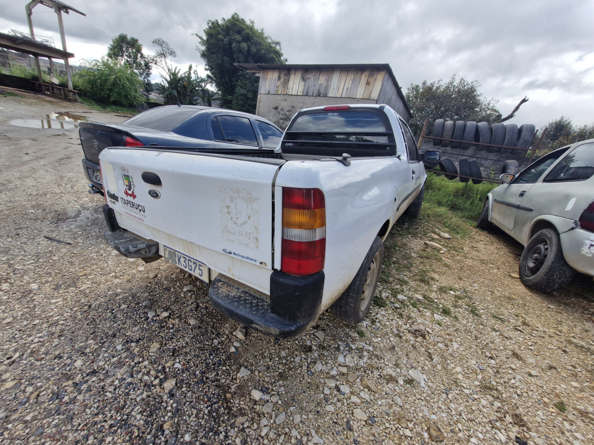 FORD/COURIER L 1.6 FLEX | 2009/2009 | ALCOOL/GASOLINA — foto 5