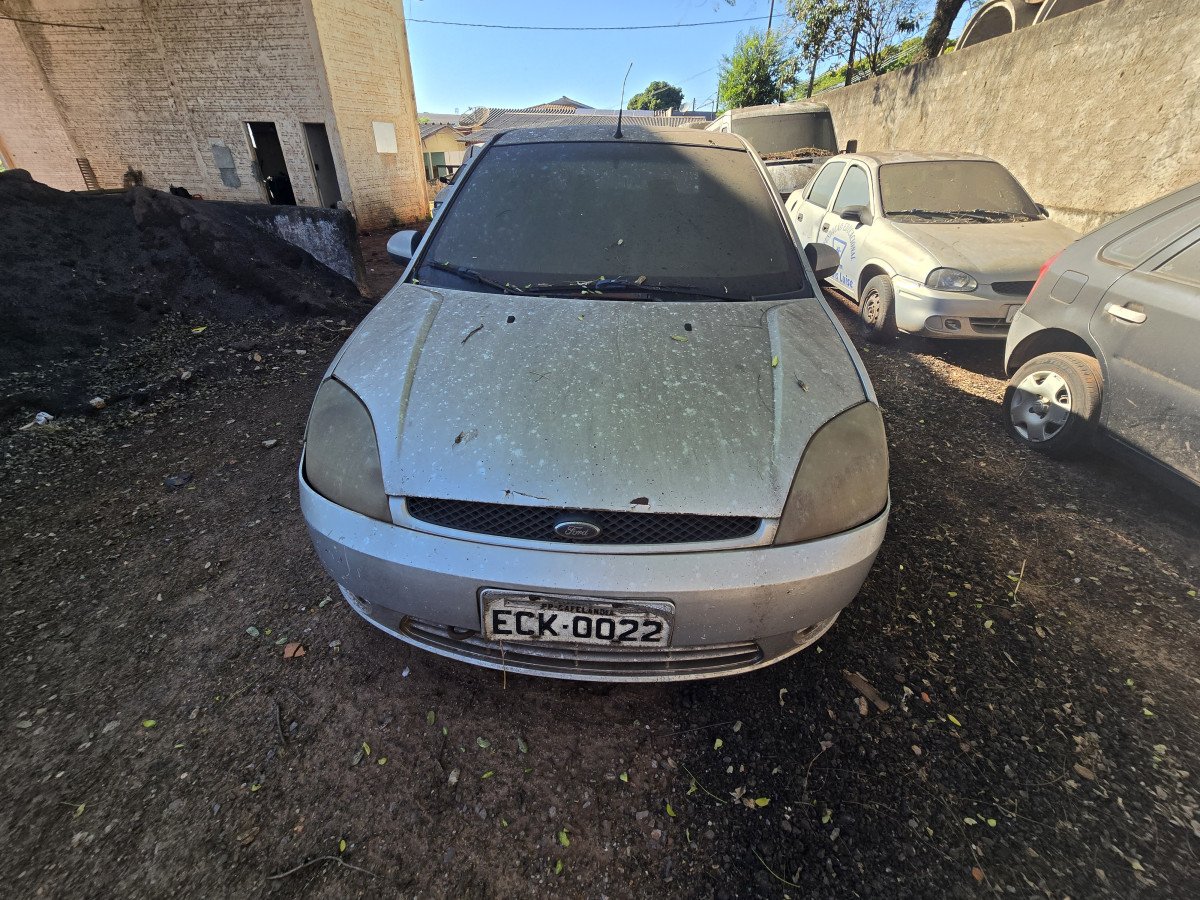 Ford/Fiesta Sedan1.6flex | 2004/2005 | Alcool/Gasolina