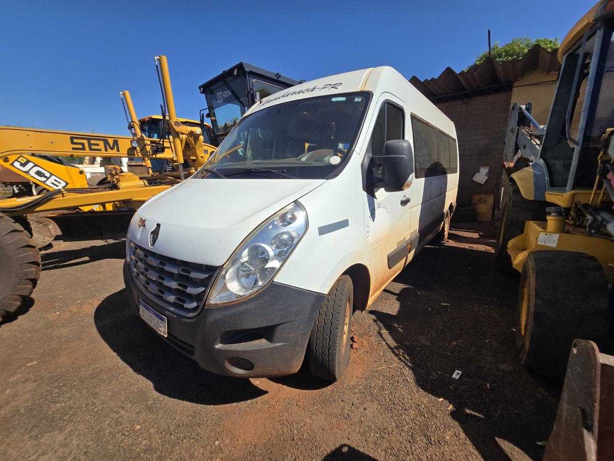 Lote 13 - Renault/M Revescap L3h2 - 2018/2019