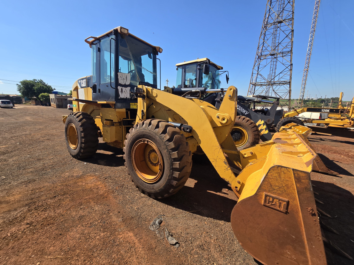 Lote 23 - Pá Carregadeira Caterpillar 924h - 2013