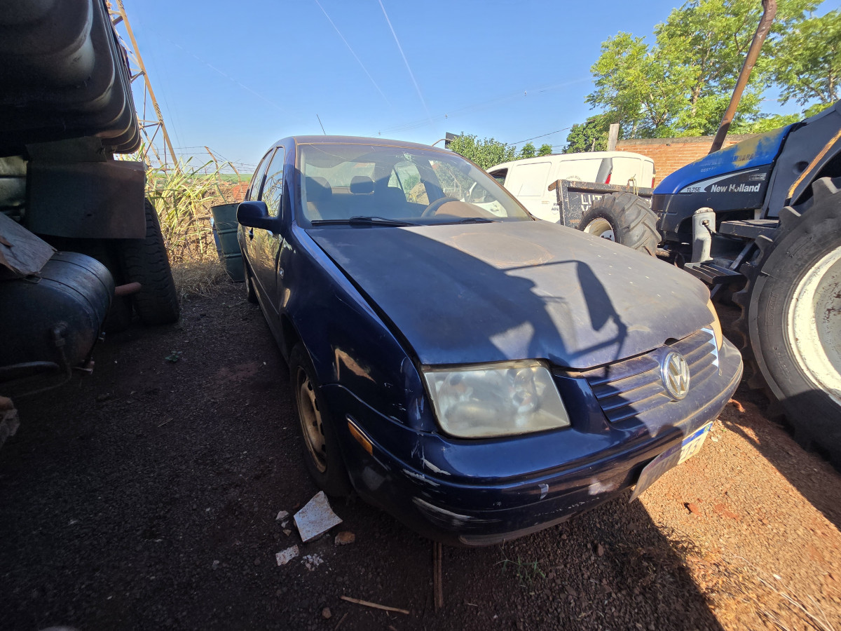 Lote 2 - I/Vw Bora - 2001/2001