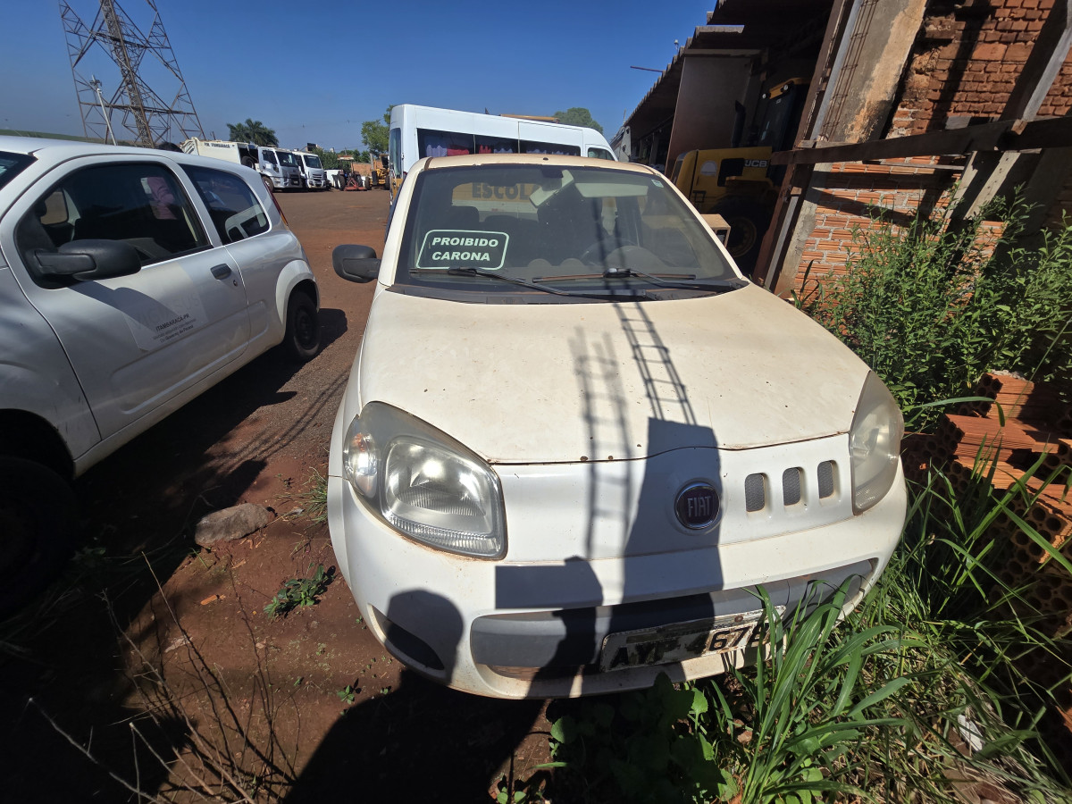 Lote 5 - Fiat/Uno Vivace 1.0 - 2014/2014
