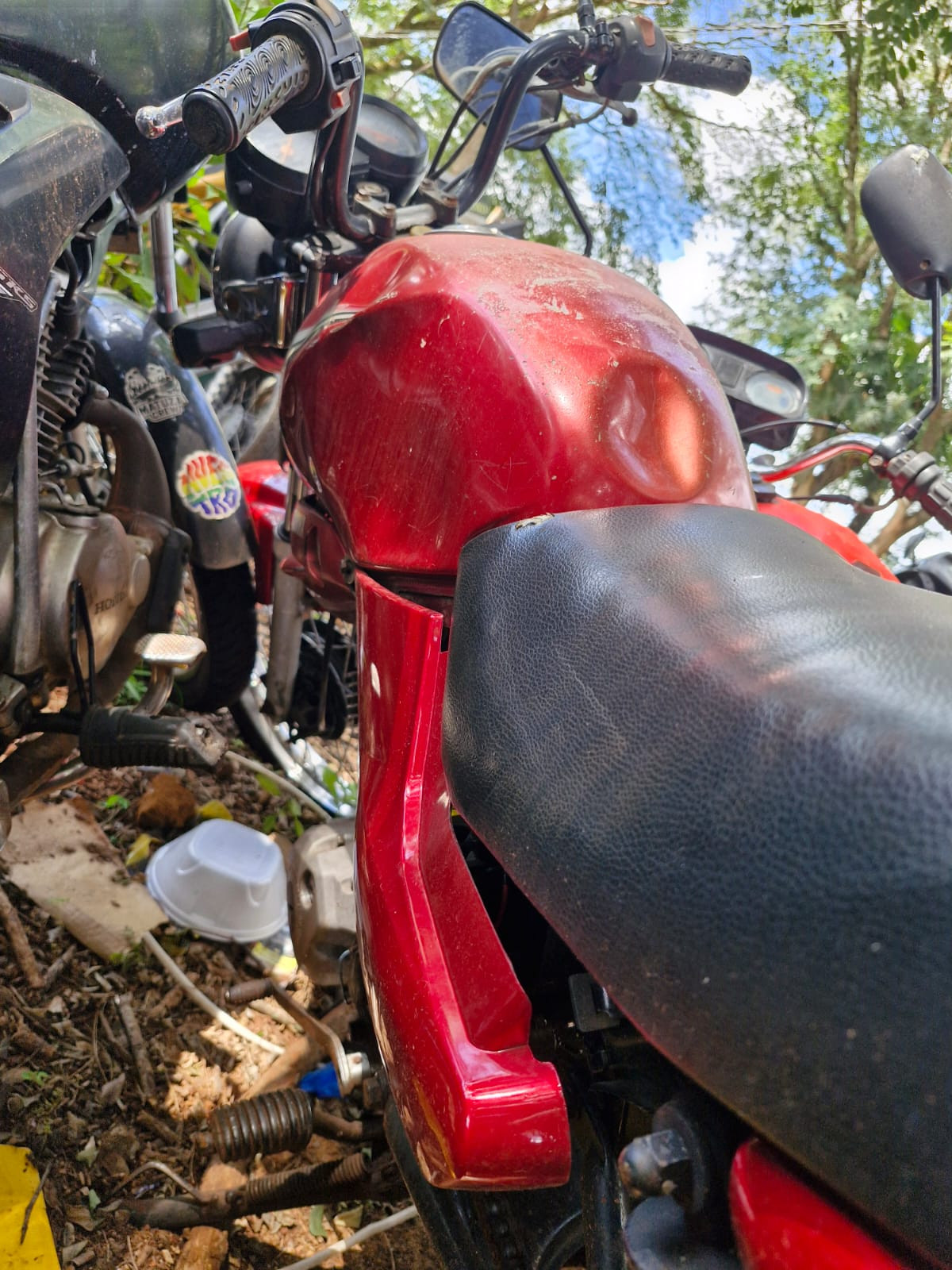 SUCATA INSERVÍVEL DE MOTOCICLETA YAMAHA/YBR 125K — foto 4