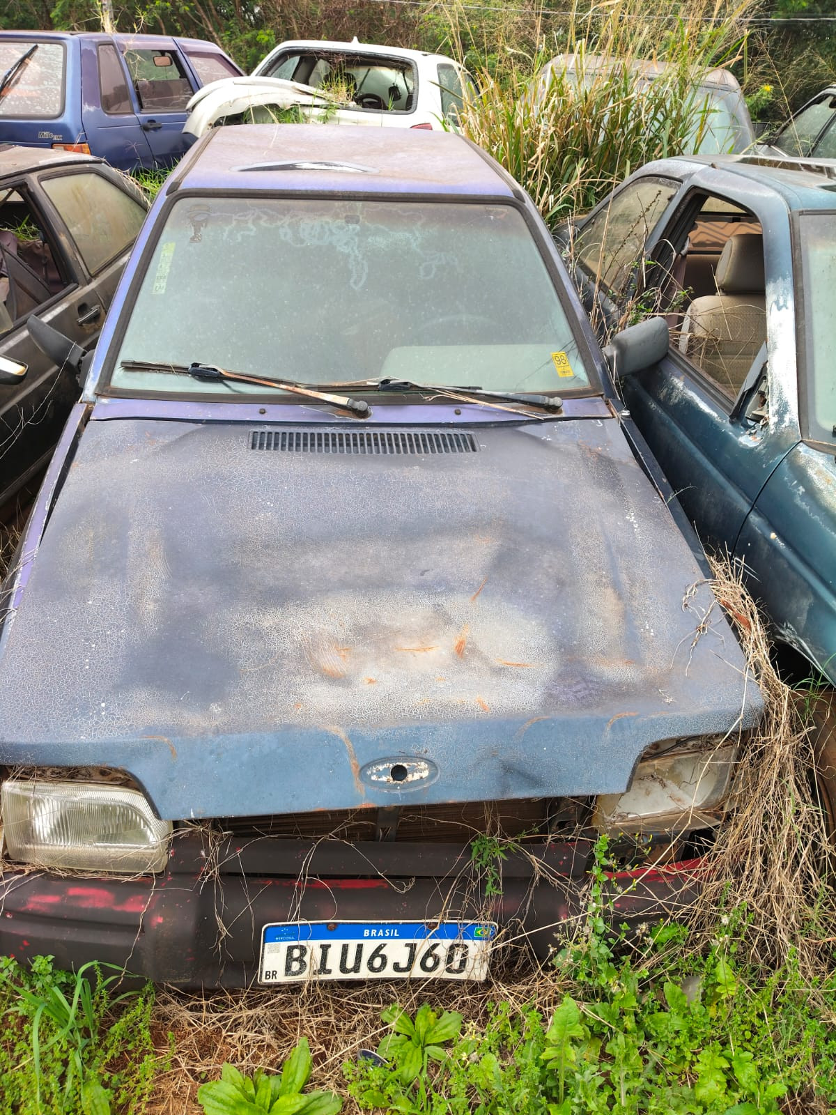 SUCATA INSERVÍVEL DE VEICULO FORD/VERONA 1.8 LX — foto 3