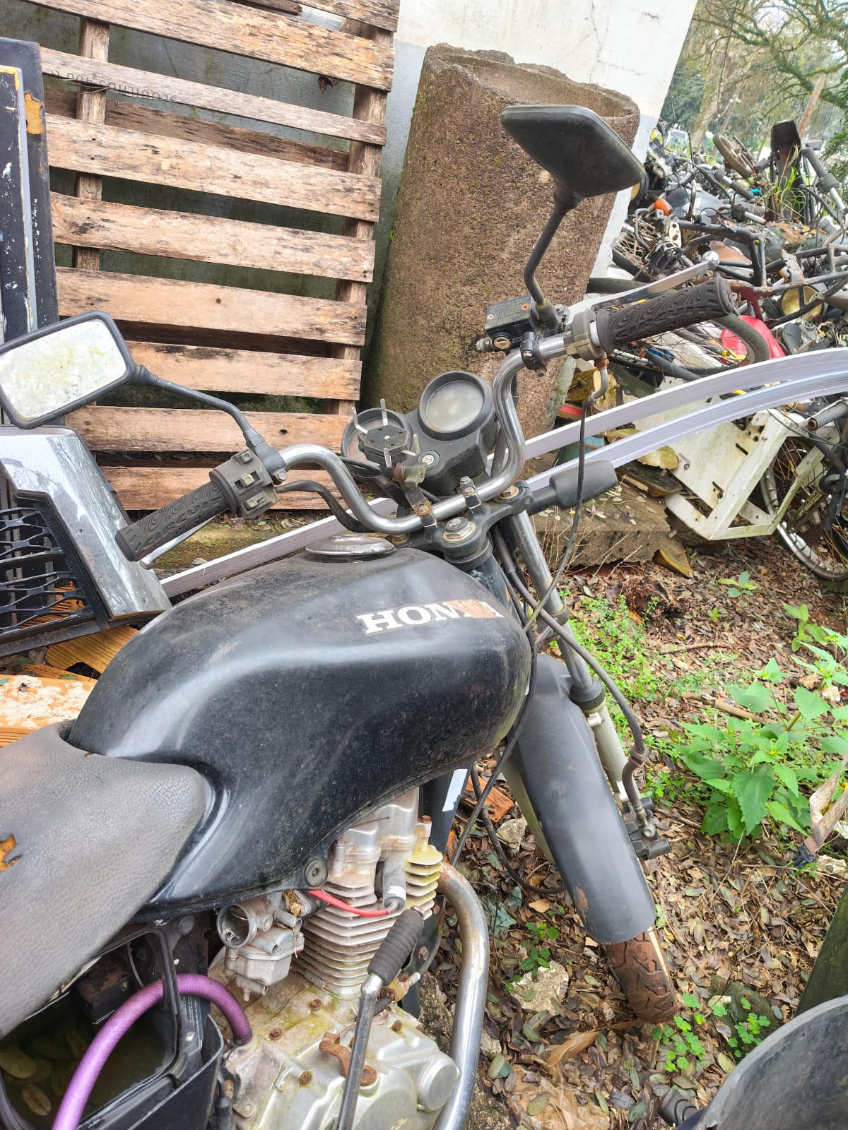 SUCATA SERVÍVEL DE MOTOCICLETA HONDA/CG 125 FAN — foto 1