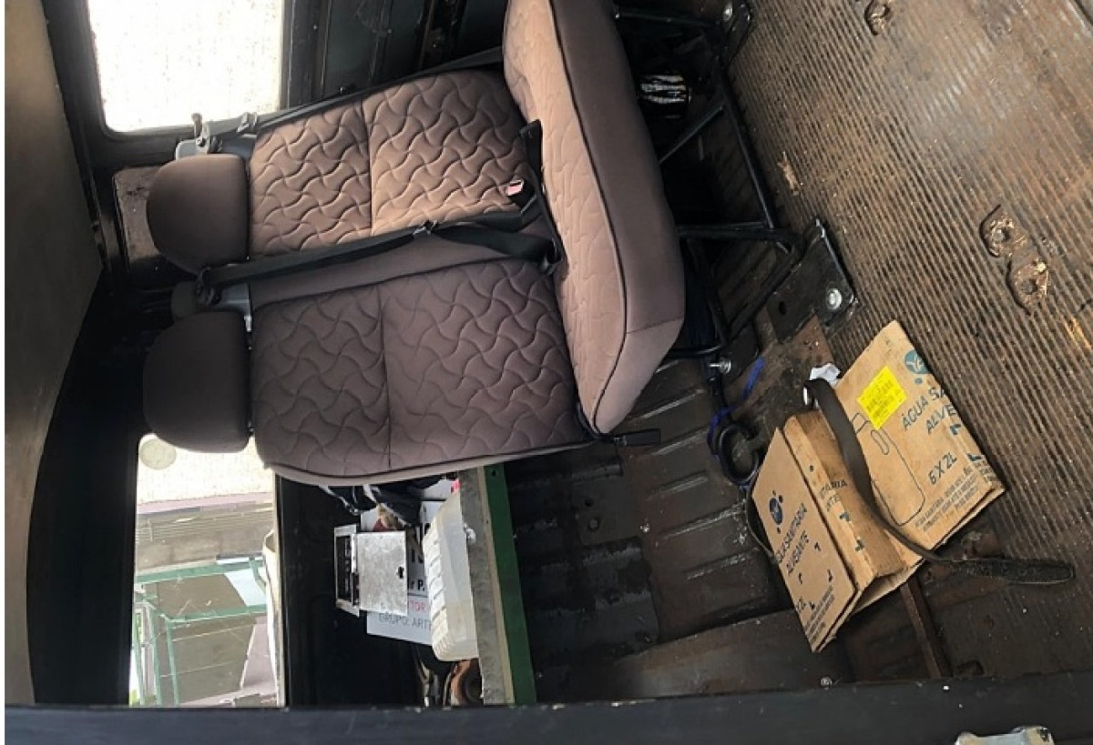 VEÍCULO VW/KOMBI, ANO DE FABRICAÇÃO/MODELO: 1993/1993 — foto 5