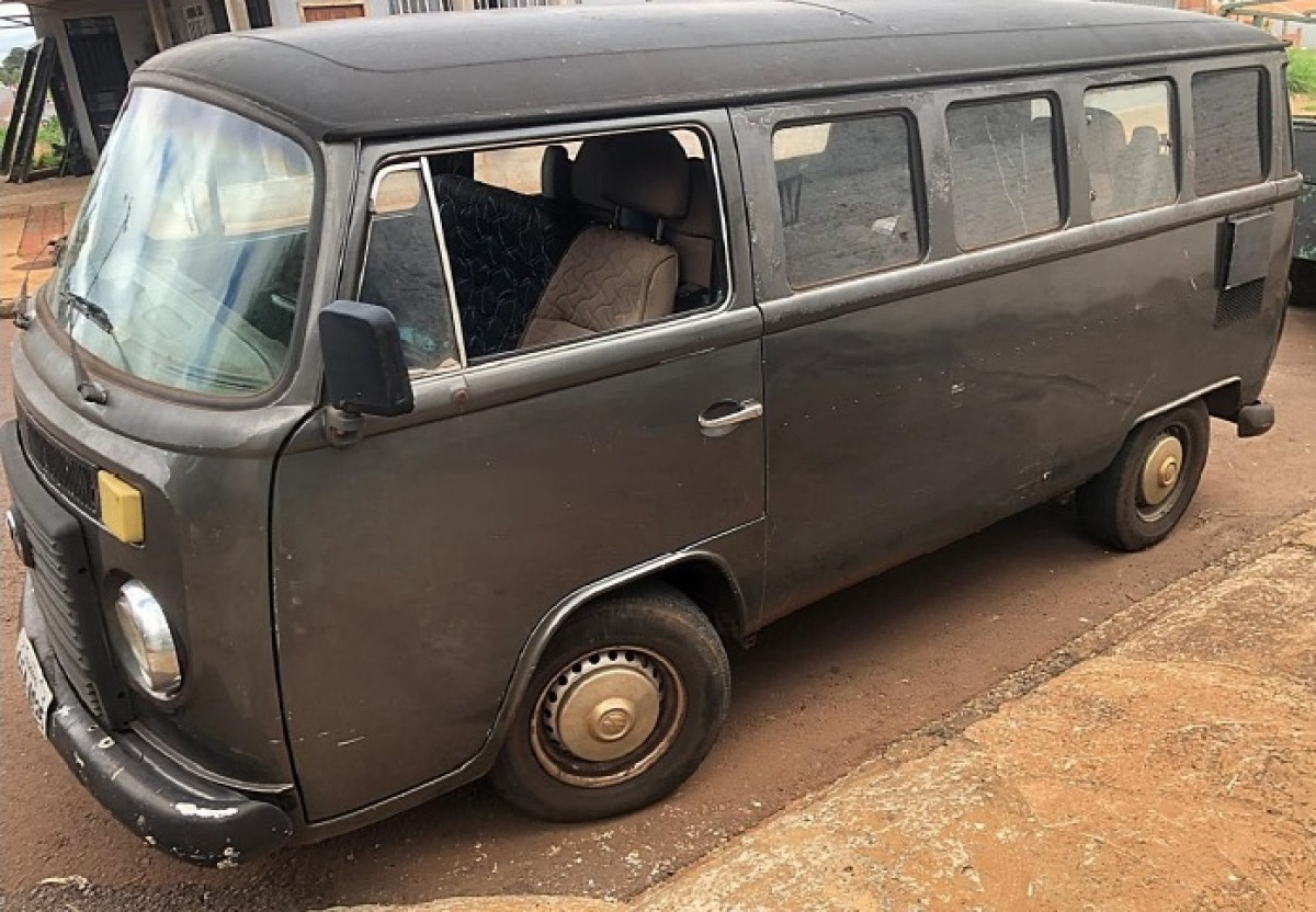 VEÍCULO VW/KOMBI, ANO DE FABRICAÇÃO/MODELO: 1993/1993 — foto 2