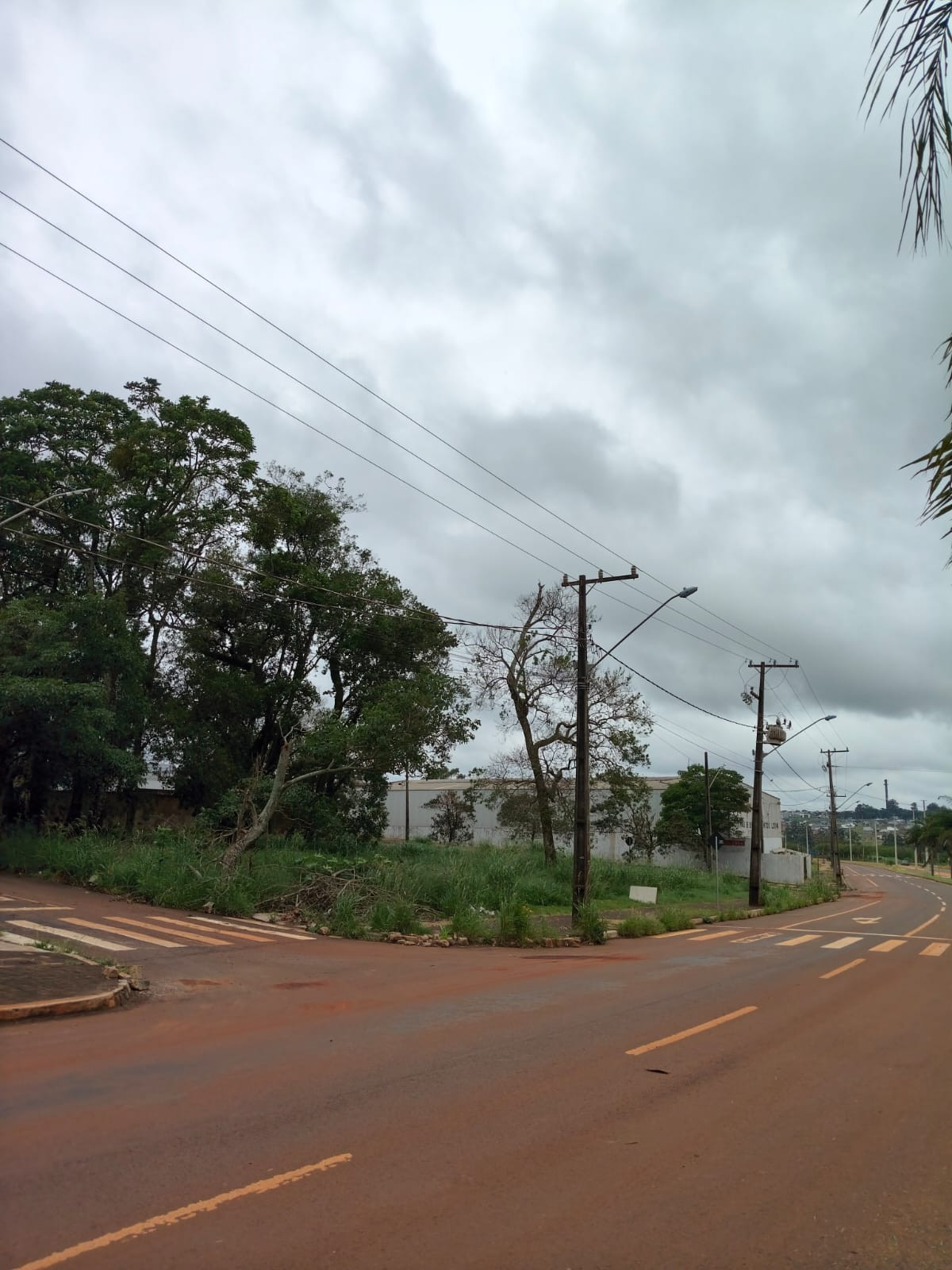 Terreno Com Área de 813,85m²