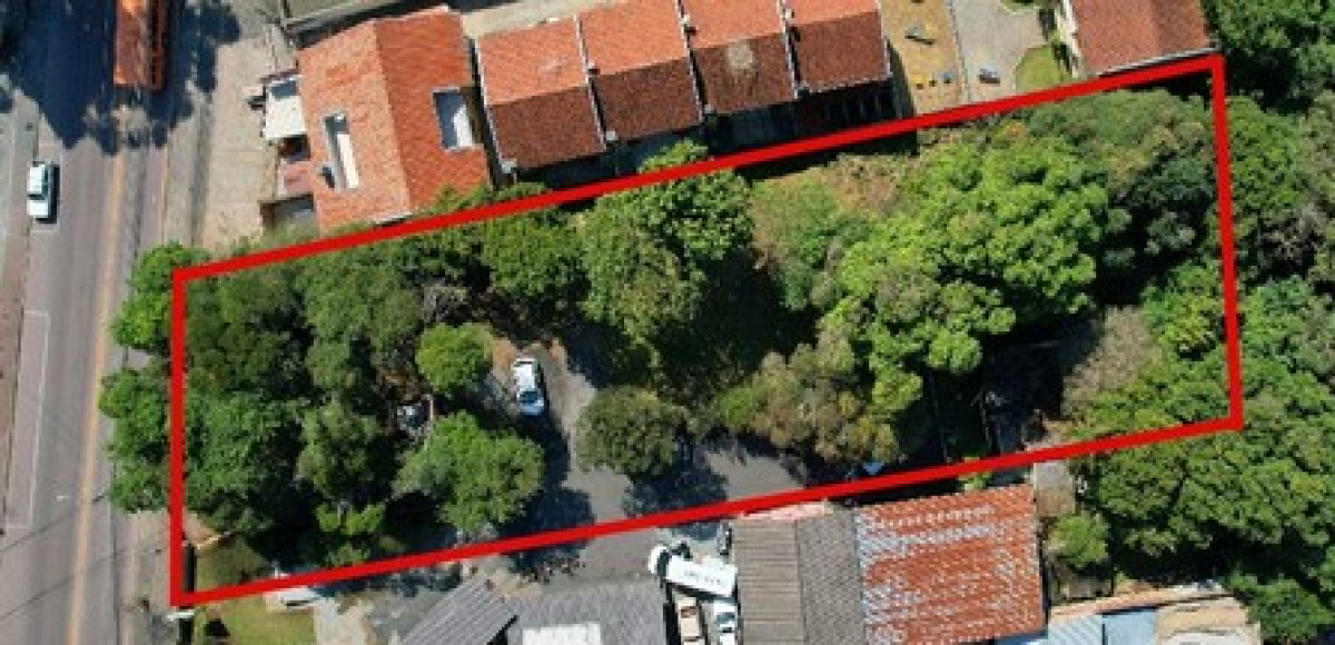 Terreno com área total de 1.264,85m² - Avenida Anita Garibaldi n° 4.980 — foto 1