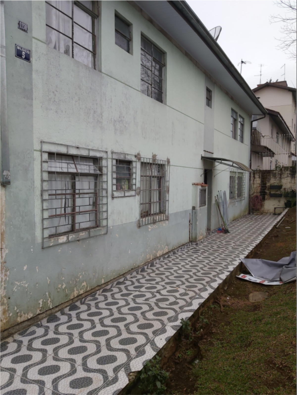 APARTAMENTO NO CONJUNTO RESIDENCIAL MORADIAS ATENAS II - CONDOMÍNIO VII, CIC — foto 2