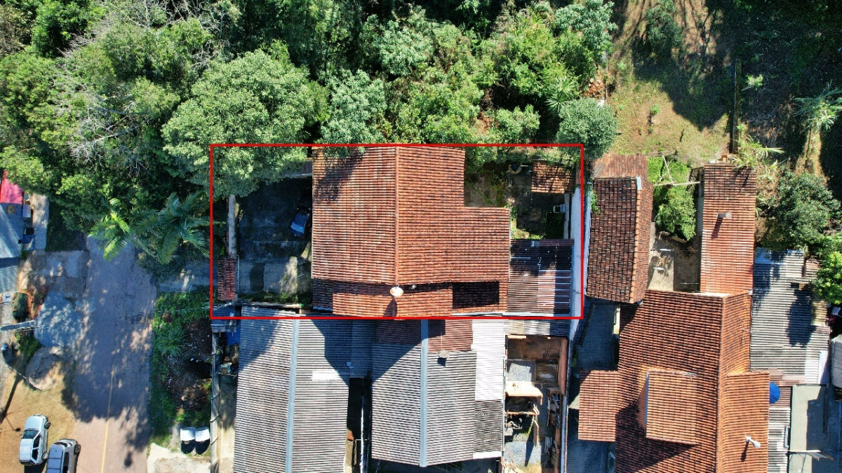 IMÓVEL RESIDENCIAL NA RUA VICENTE SPISLA, SANTA CÂNDIDA — foto 1