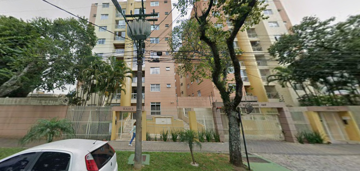 VAGA DE GARAGEM NO EDIFÍCIO SAINT BERTHELEMY, ÁGUA VERDE — foto 1