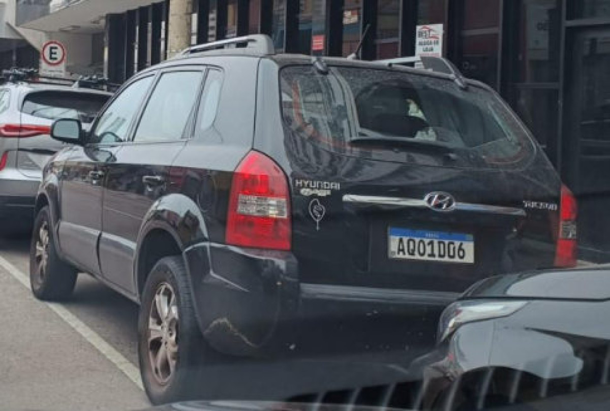 VEÍCULO I/HYUNDAI TUCSON GLS 20L — foto 4