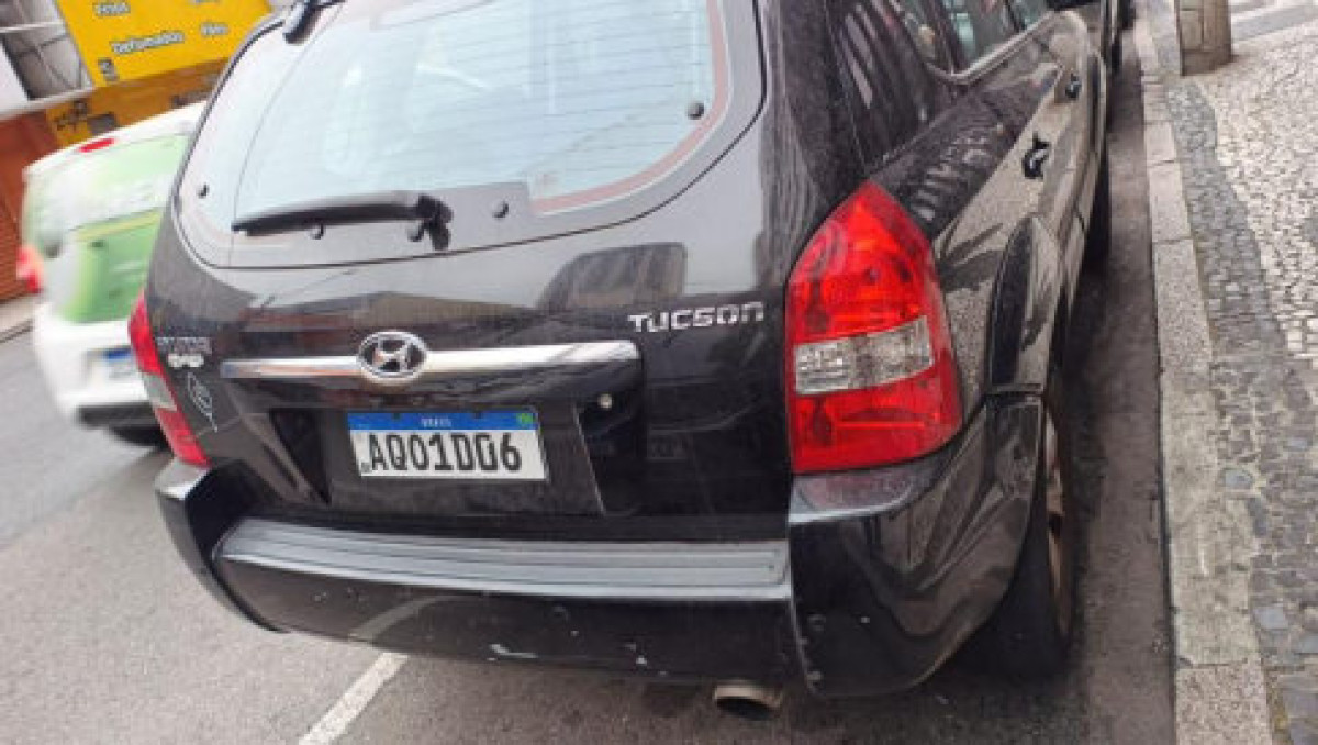 VEÍCULO I/HYUNDAI TUCSON GLS 20L — foto 2