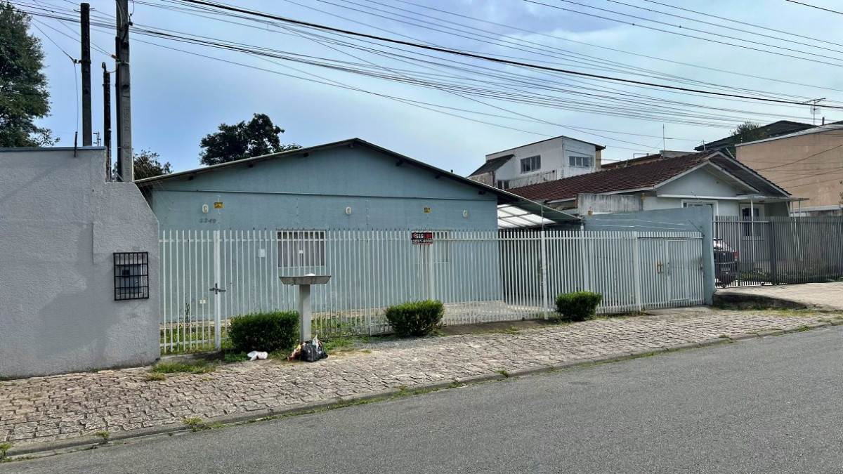 IMÓVEL NA RUA ALFERES POLI, PAROLIN — foto 4