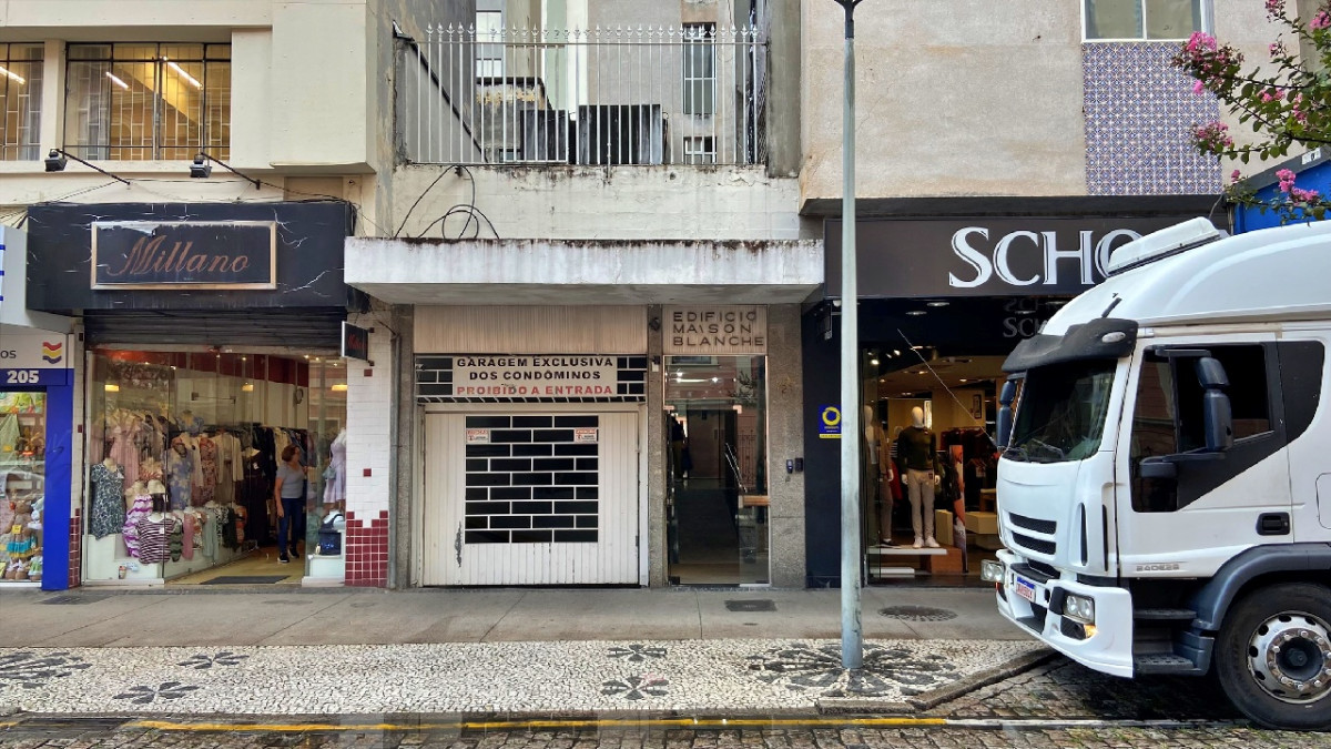 VAGA DE GARAGEM NO EDIFÍCIO MAISON BLANCHE, CENTRO — foto 2