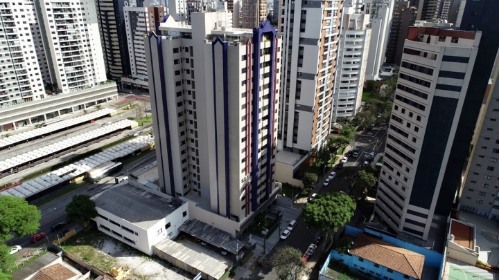 VAGA DE GARAGEM DUPLA NO CONDOMÍNIO EDIFÍCIO GOLDEN LYON, CABRAL — foto 3