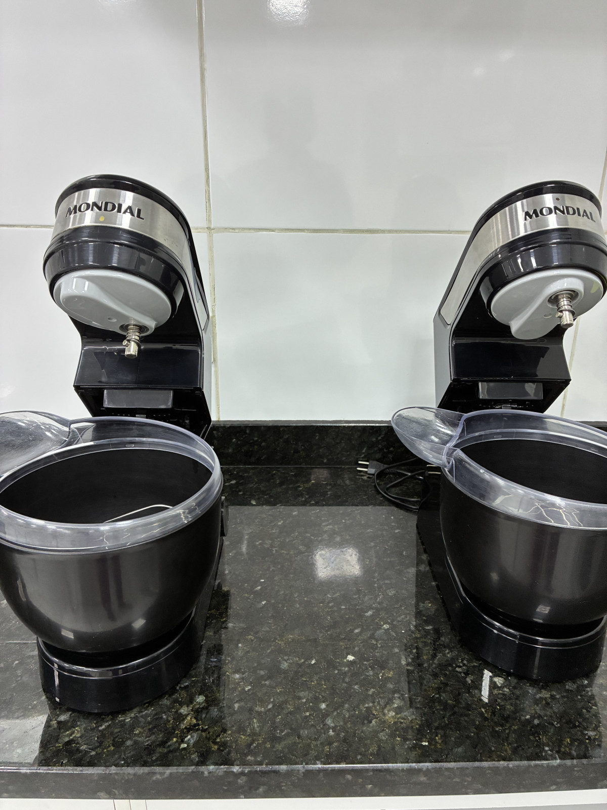 2 Batedeiras Planetária Mondial 700W BP-03-B