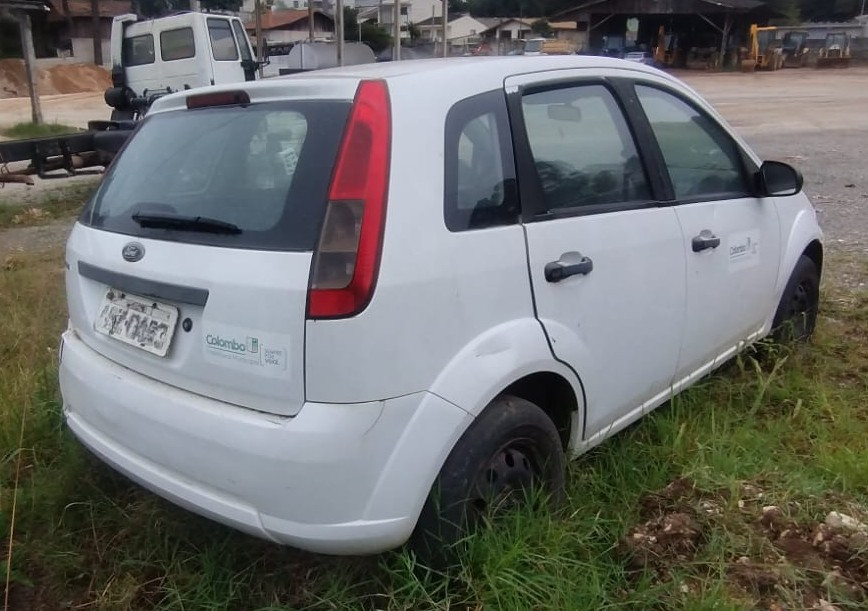 FORD FIESTA BATCH 1.0 - Placas: ASZ0453 - Branca - Gas. - Espécie: Pas./Automóvel - Ano/Modelo: 10/11 - Cap./pot.: 5P/73cv - Chassi: 9BFZF55A4B8093538 - Renaven: 22941792-2 — foto 5