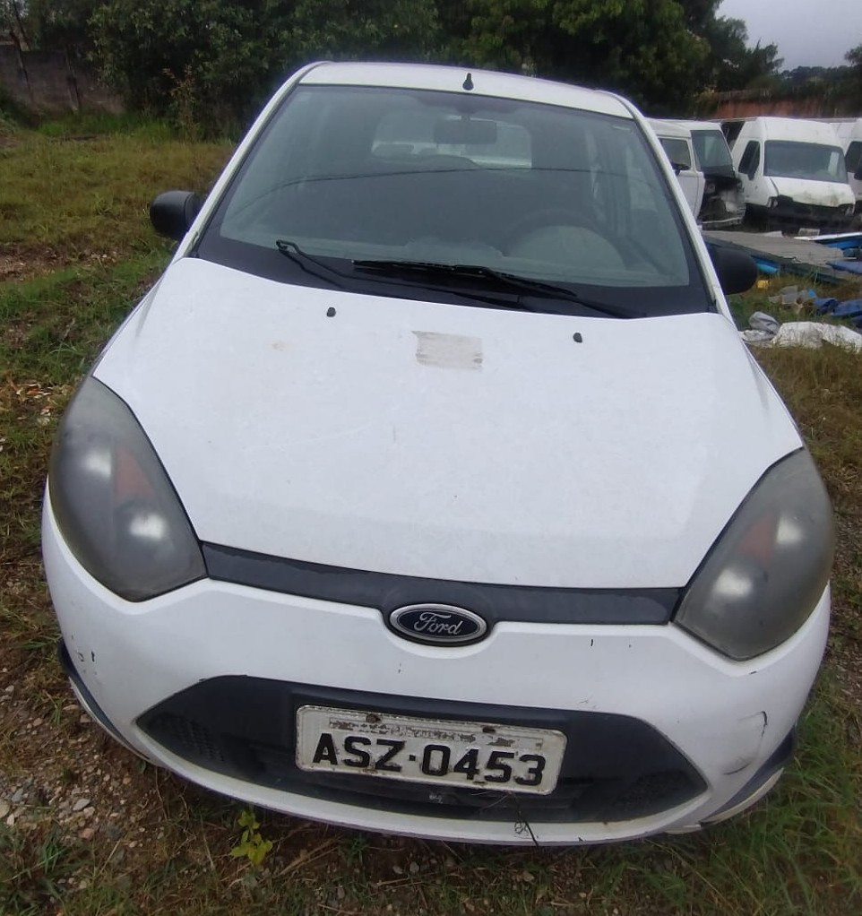 FORD FIESTA BATCH 1.0 - Placas: ASZ0453 - Branca - Gas. - Espécie: Pas./Automóvel - Ano/Modelo: 10/11 - Cap./pot.: 5P/73cv - Chassi: 9BFZF55A4B8093538 - Renaven: 22941792-2 — foto 1