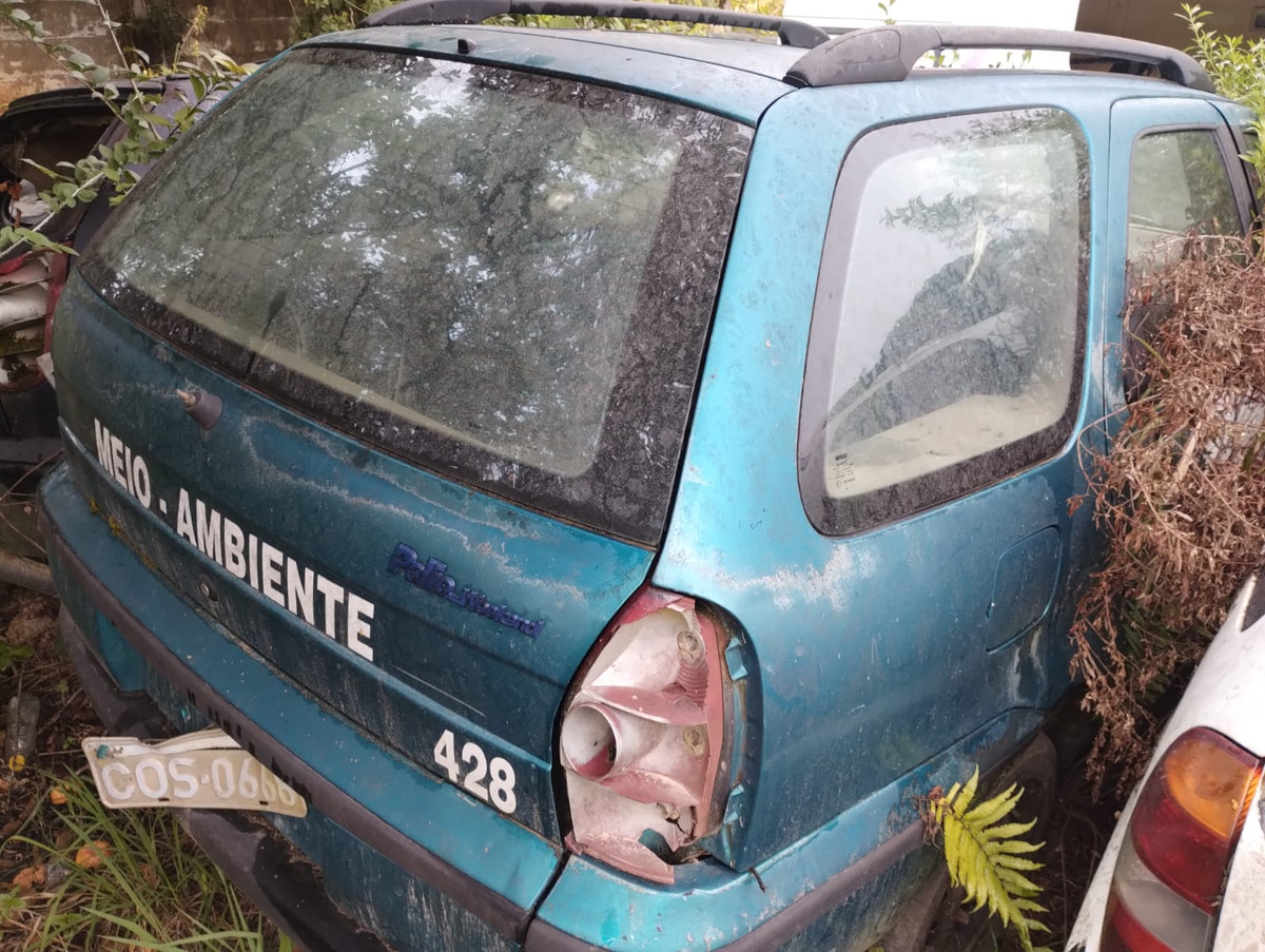 FIAT PALIO WEEK STILE 1.6 - Placas: COS0668 - Verde - Flex - Espécie: Pas./Automóvel - Ano/Modelo: 98/98 - Cap./Pot.: 5P/cv - Chassi: 9BD178838W0616237 - Renavan: 70845634-0 — foto 2