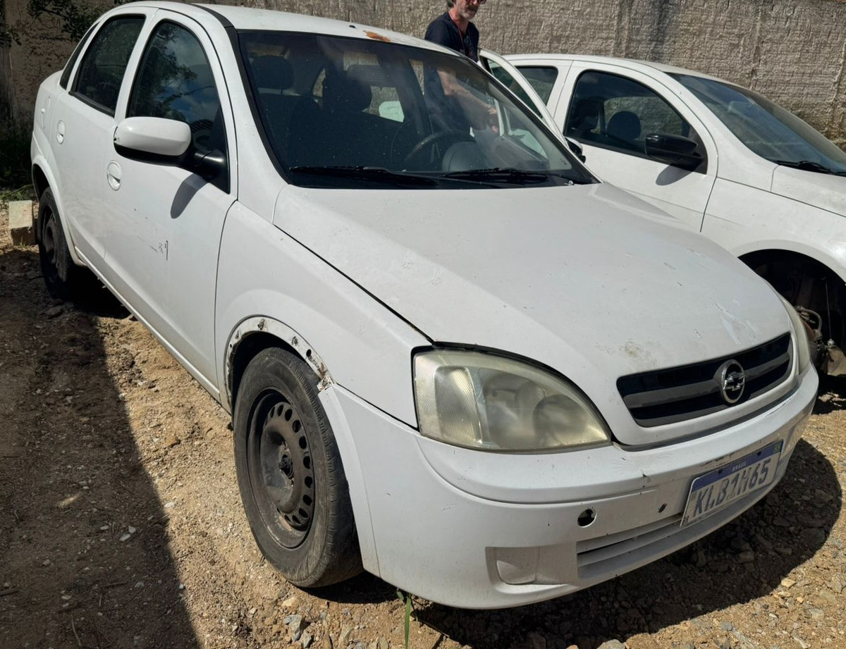 PALIO ED 1.0 - Placas: CFK2480 - Azul - Gas. - Espécie: Pas./Automóvel - Ano/Modelo: 97/97 - Cap./Pot.: 5P/55CV - Chassi: 9BD178016V0174617 - Renavan•. XXXXXXX — foto 1