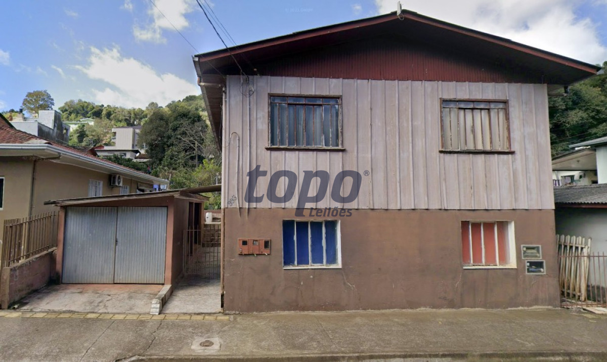 Casa - Rua Ernesto Hachmann, 993 - Capinzal/SC