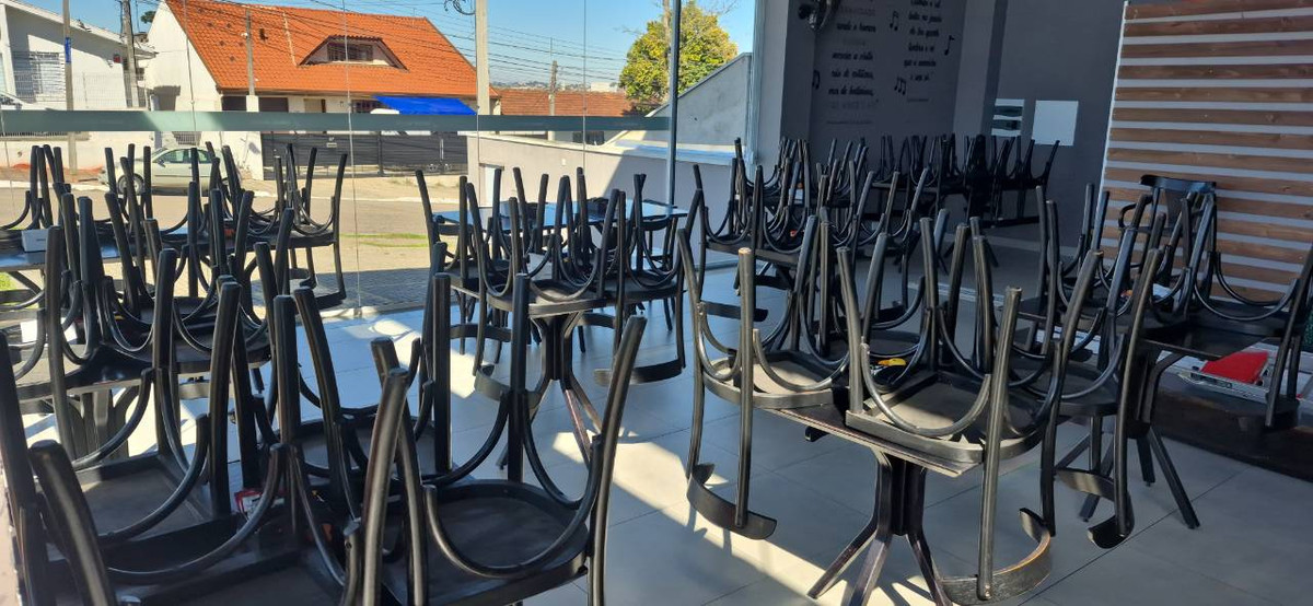 MOBILIÁRIO, EQUIPAMENTOS E UTENSÍLIOS PARA RESTAURANTE — foto 5