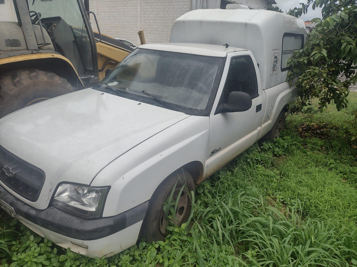 Caminhonete GM/S10 2.4 Rontan Amb - Ano 2004 - Cor Branca — foto 1