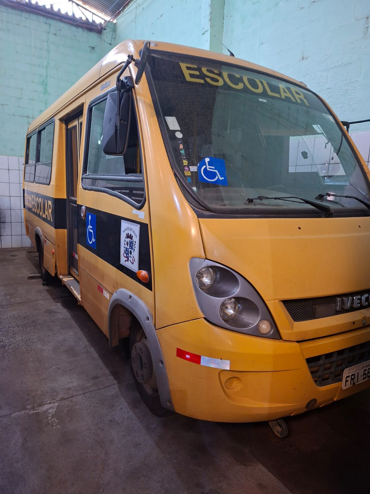 Ônibus Iveco/CityClass 70C17 - Ano 2014 - Cor Amarela — foto 2