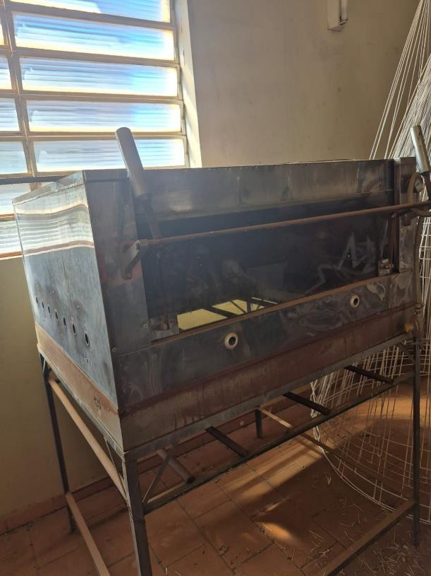 Assador Forno Industrial a Gás — foto 1