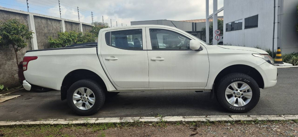 MITSUBISHI L200 TRITON SPORT GLX 2019 — foto 2