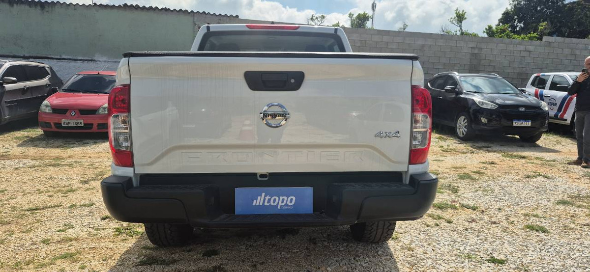 NISSAN FRONTIER S 2023 — foto 4