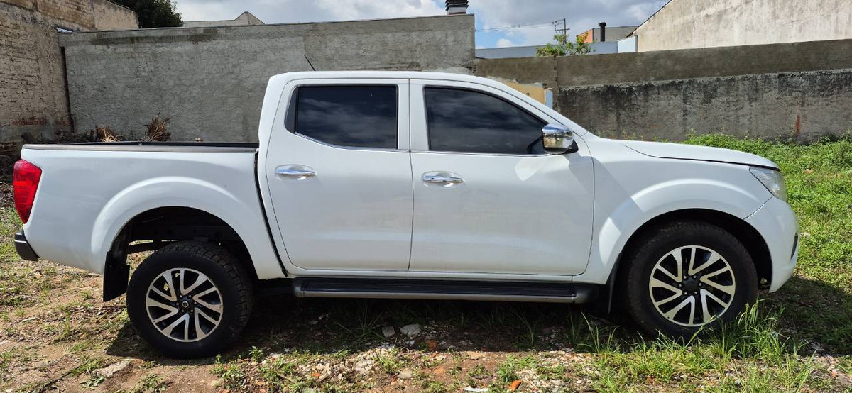 NISSAN FRONTIER 2020 — foto 2