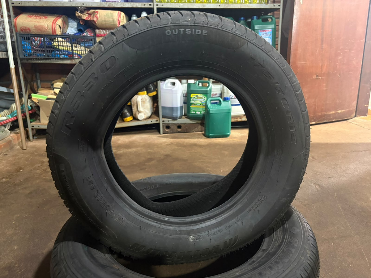 Pneus 175/70 R13