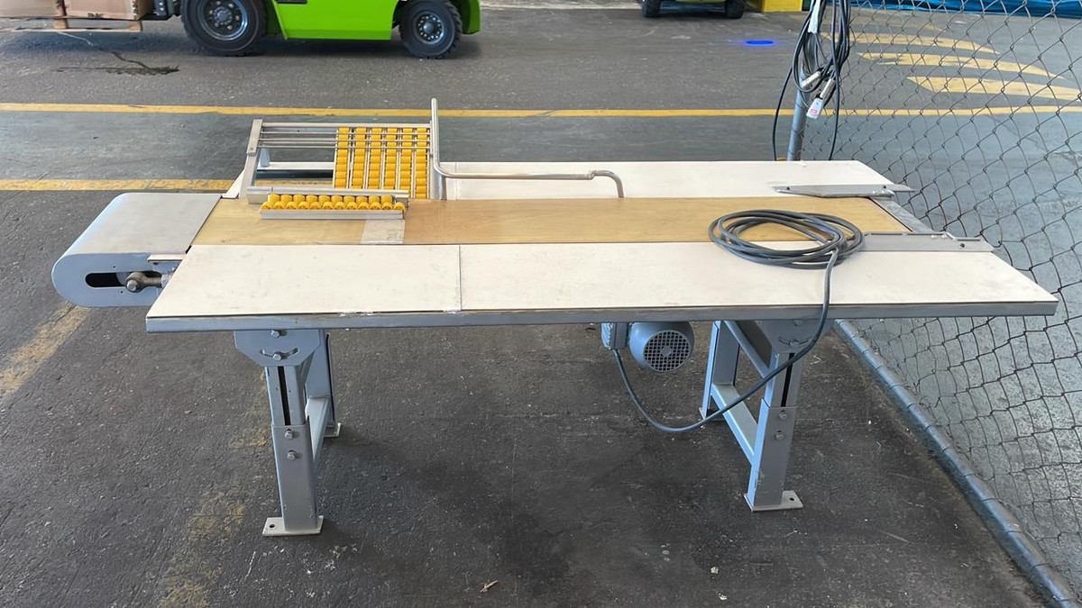 Mesa Esteira Yok Equipamentos