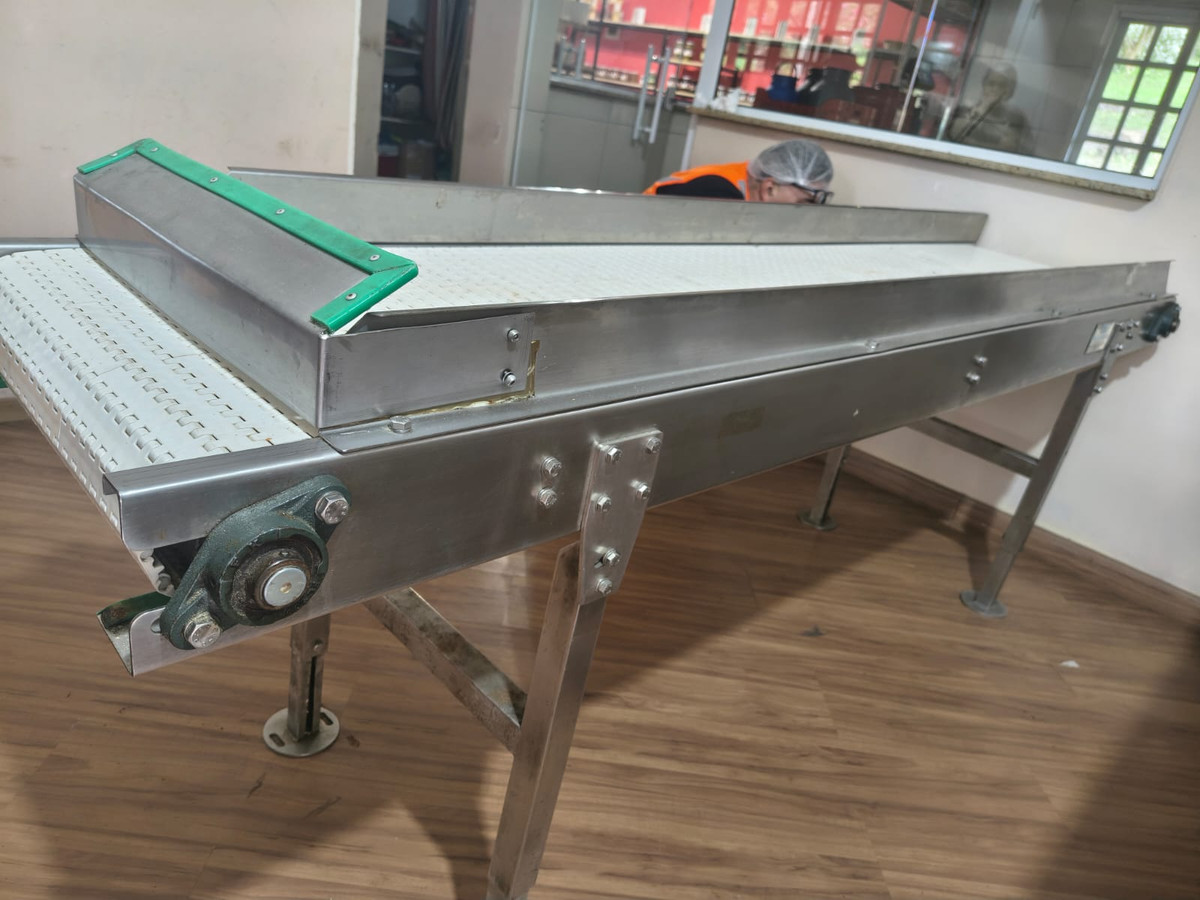 Esteira Transportadora Industrial em Inox